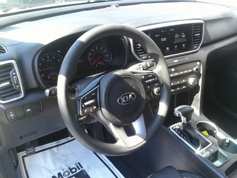 Used 2021 Kia Sportage LX AWD/4WD image 17