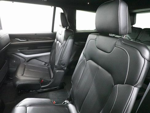 New 2025 Jeep Grand Cherokee L Limited w/ Luxury Tech Group II image 26