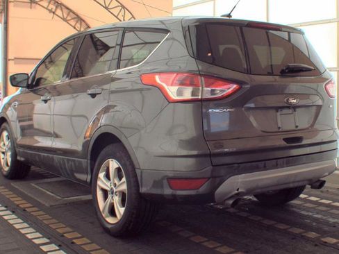 Used 2015 Ford Escape SE image 6