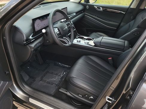 Used 2025 Genesis GV80 2.5T image 25