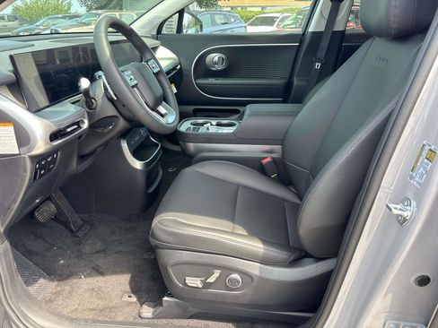 New 2026 Hyundai Ioniq 9 SEL image 5