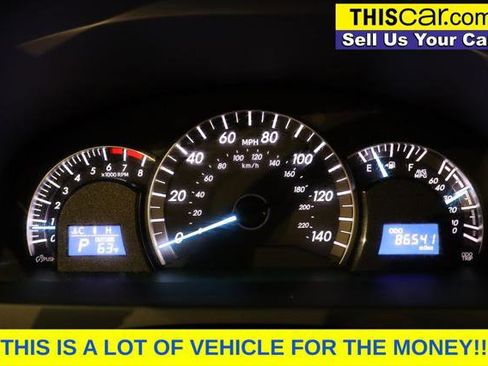 Used 2014 Toyota Camry SE image 10