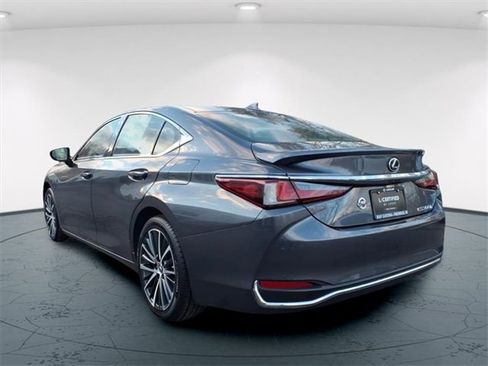 Certified 2023 Lexus ES 300h w/ Premium Package image 20