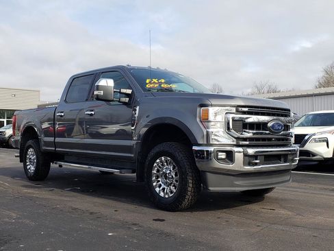 Used 2021 Ford F350 XLT w/ XLT Premium Package image 3