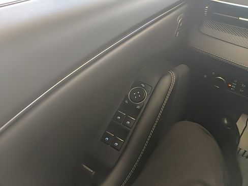 Used 2024 Ford Mustang Mach-E Select image 23