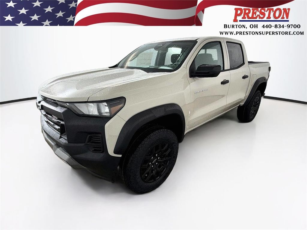 New 2026 Chevrolet Colorado Trail Boss AWD/4WD image 1