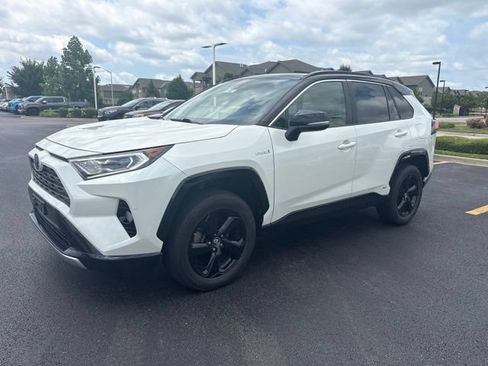 Used 2019 Toyota RAV4 XSE w/ Carpet Mat Package AWD/4WD image 3