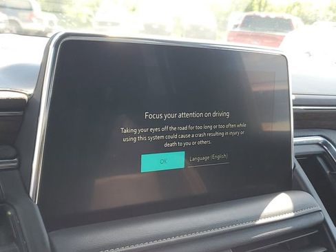 Used 2023 Chevrolet Suburban Premier RWD image 16