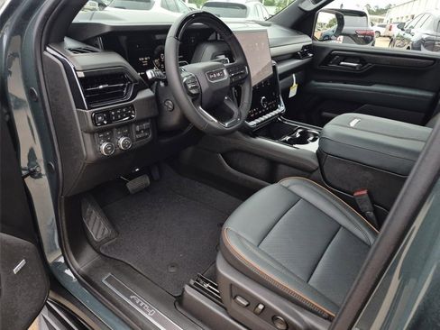 New 2026 GMC Yukon AT4 w/ Premium Trailering Package AWD/4WD image 11