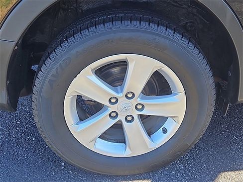 Used 2014 Toyota RAV4 XLE image 9