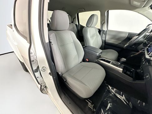 Used 2021 Toyota Tacoma SR5 RWD image 26