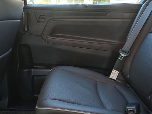 Used 2023 Honda Odyssey Elite image 31