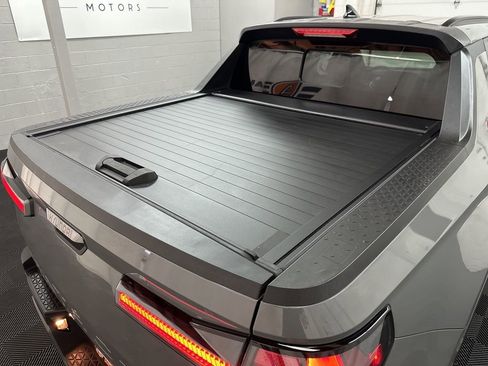 Used 2024 Hyundai Santa Cruz Night image 11