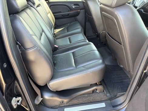 Used 2008 Chevrolet Avalanche LT image 13