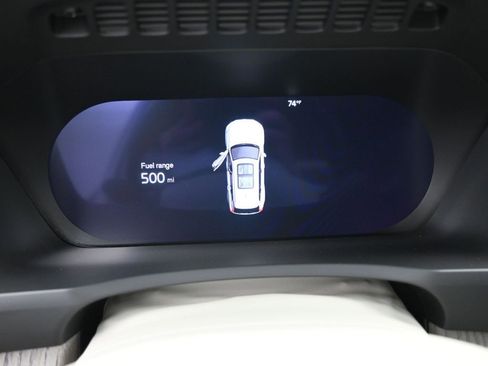 Certified 2024 Volvo XC90 B6 Ultimate w/ Lounge Package AWD/4WD image 12
