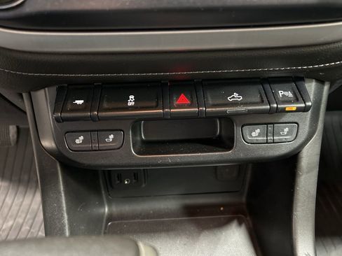 Used 2019 GMC Canyon SLT w/ Trailering Package image 22