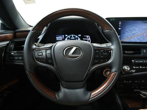 Used 2022 Lexus ES 350 Ultra Luxury w/ Accessory Package 2 FWD image 42