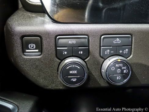 Certified 2025 Chevrolet Silverado 1500 RST w/ Dark Appearance Package image 18