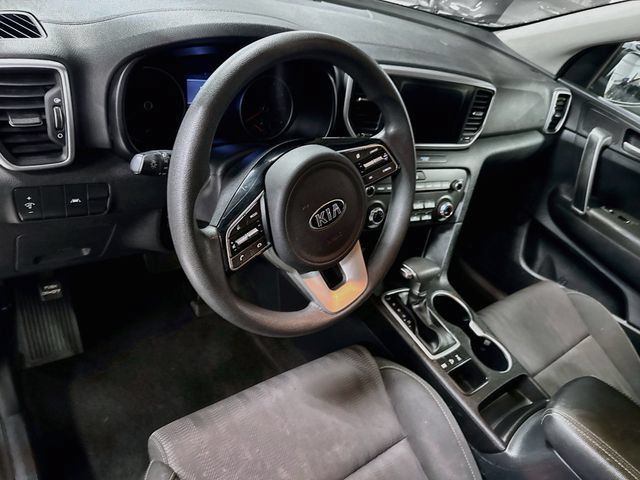 Used 2020 Kia Sportage LX AWD/4WD image 16