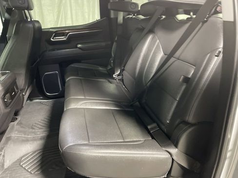Used 2024 Chevrolet Silverado 1500 LT Trail Boss w/ LT Trail Boss Premium Package AWD/4WD image 21