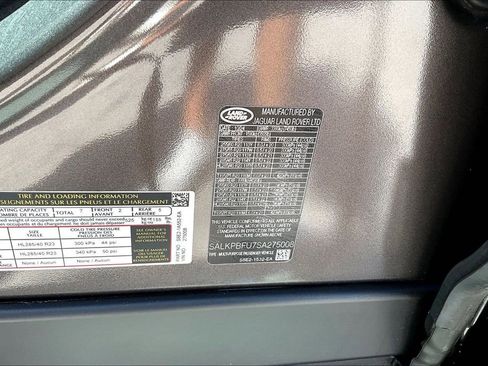 Used 2025 Land Rover Range Rover Long Wheelbase SE image 30