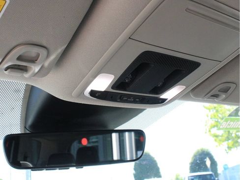 Used 2023 Honda Pilot Elite image 19