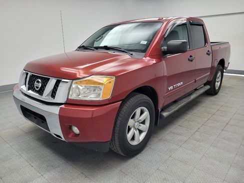 Used 2014 Nissan Titan SV w/ SV Value Truck Package image 2