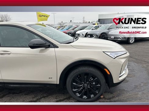 New 2026 Buick Envista Sport Touring w/ Studio Series image 15