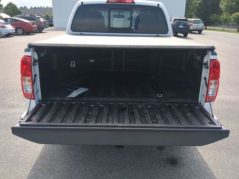 Used 2016 Nissan Frontier SV w/ SV Value Truck Package AWD/4WD image 29
