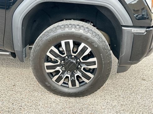 Used 2024 GMC Sierra 3500 Denali Ultimate image 14