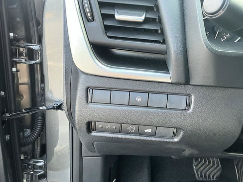 Certified 2023 Nissan Rogue SV w/ SV Premium B Package FWD image 13