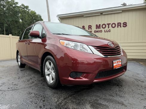 Used 2017 Toyota Sienna LE FWD image 7