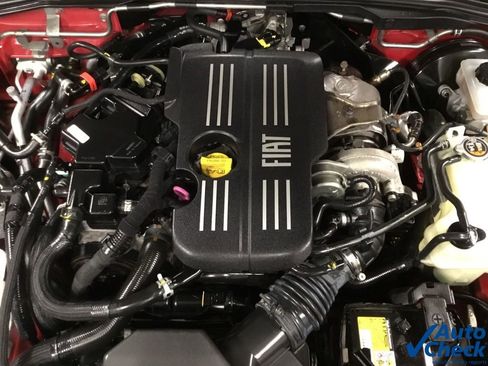 Used 2018 FIAT 124 Spider Classica w/ Technology Group image 40