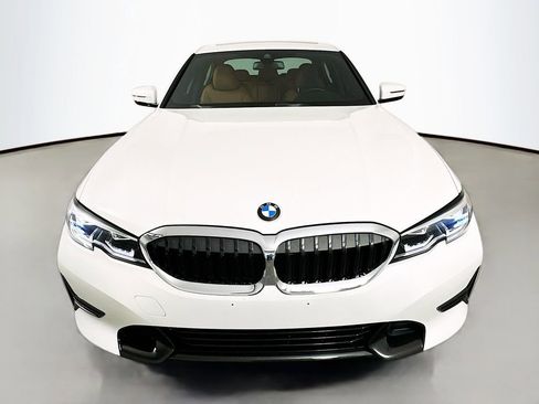 Certified 2022 BMW 330i xDrive Sedan image 2