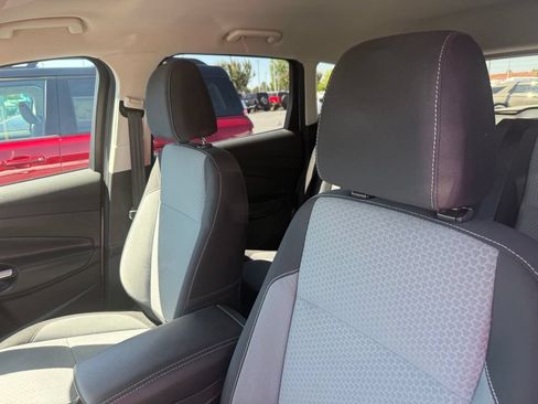 Used 2017 Ford Escape SE AWD/4WD image 17