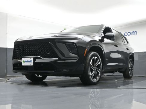 New 2026 Buick Enclave Sport Touring w/ Power Package image 6