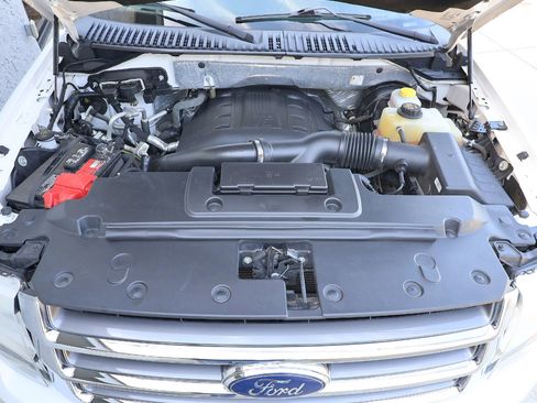 Used 2017 Ford Expedition Limited w/ Equipment Group 301A image 12