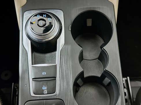 Used 2020 Ford Escape SEL FWD image 25