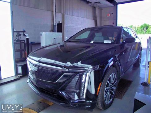 Certified 2024 Cadillac Lyriq Sport w/ LPO, Floor Liner Package AWD/4WD image 3