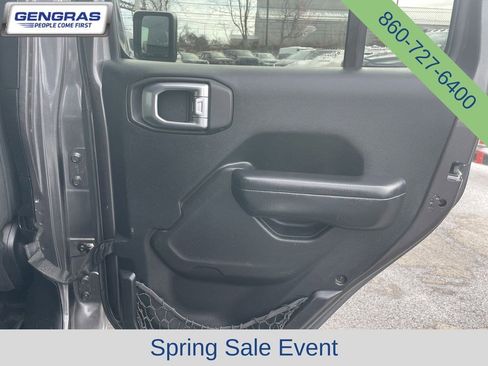 Used 2018 Jeep Wrangler Unlimited Sport S AWD/4WD image 17