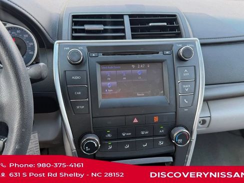 Used 2016 Toyota Camry LE FWD image 12