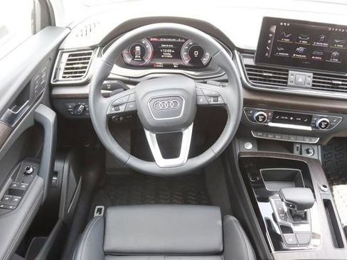 Used 2025 Audi Q5 2.0T Premium Plus AWD/4WD image 19
