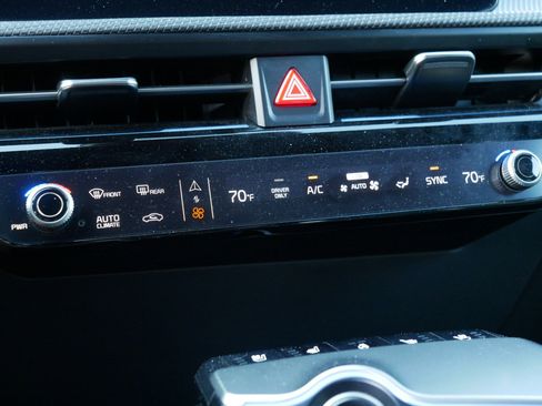 Certified 2025 Kia EV6 GT-Line AWD/4WD image 24