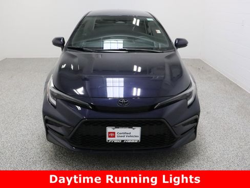 Used 2024 Toyota Corolla SE image 3