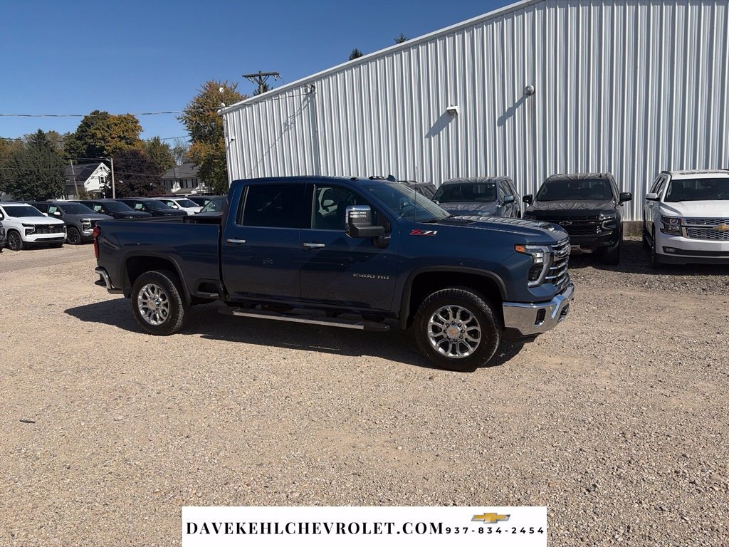 Used 2025 Chevrolet Silverado 2500 LTZ w/ LTZ Plus Package AWD/4WD image 9