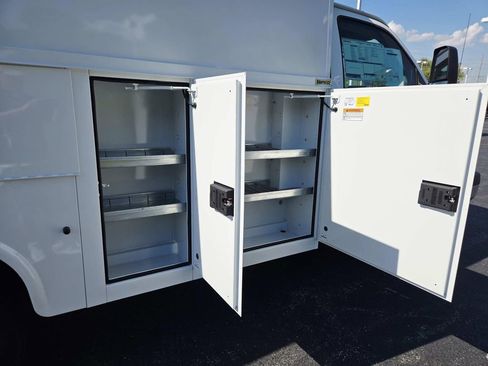 New 2025 GMC Savana 3500 w/ Power Convenience Package image 19