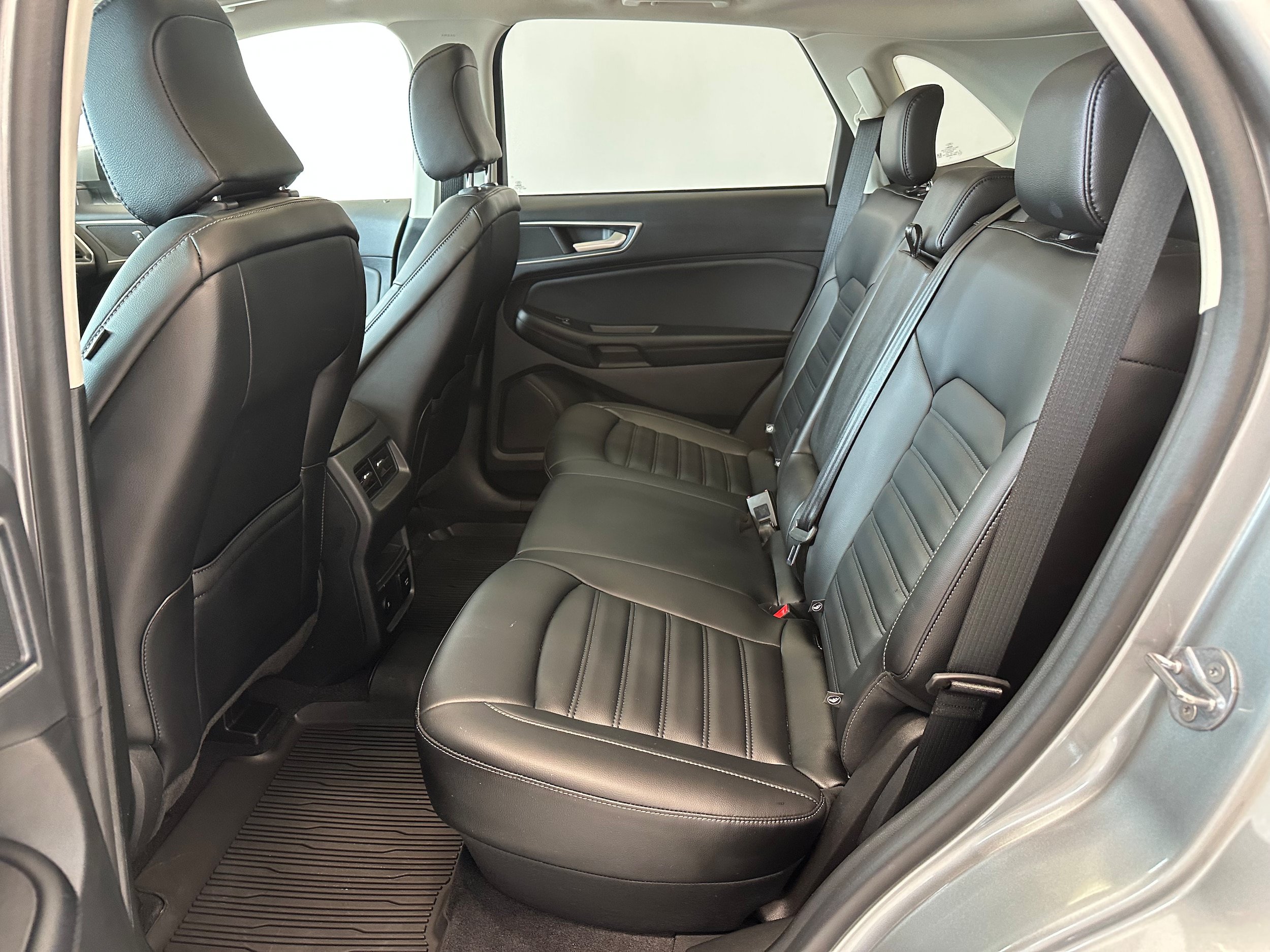 Used 2024 Ford Edge SEL w/ Convenience Package AWD/4WD image 12
