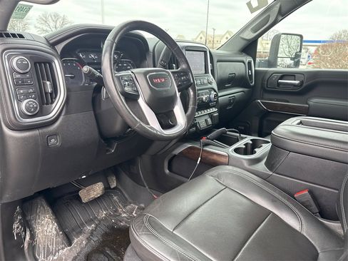 Used 2020 GMC Sierra 2500 SLT w/ SLT Premium Plus Package image 18