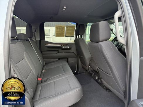 Used 2023 Chevrolet Silverado 1500 LT image 10