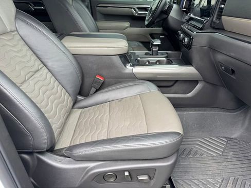 Certified 2025 Chevrolet Silverado 1500 ZR2 w/ ZR2 Bison Edition image 8